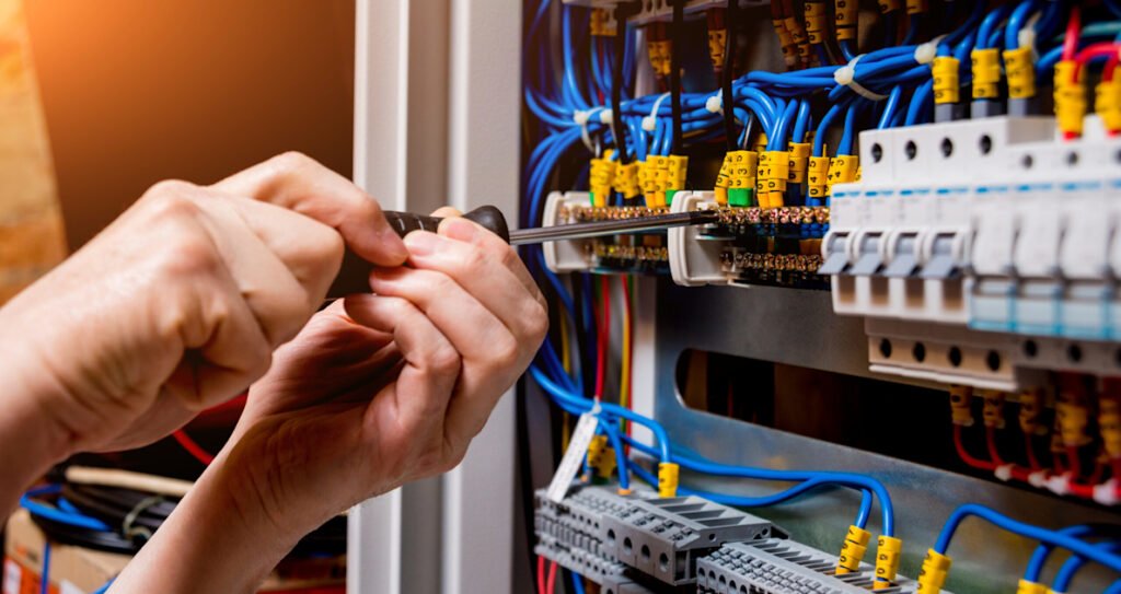 Reparación averías eléctricas en Zaragoza